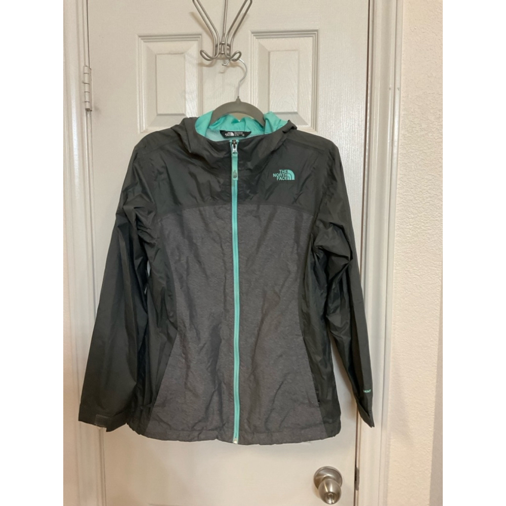 Girl’s Lightweight The North Face Jacket, XL, Gray